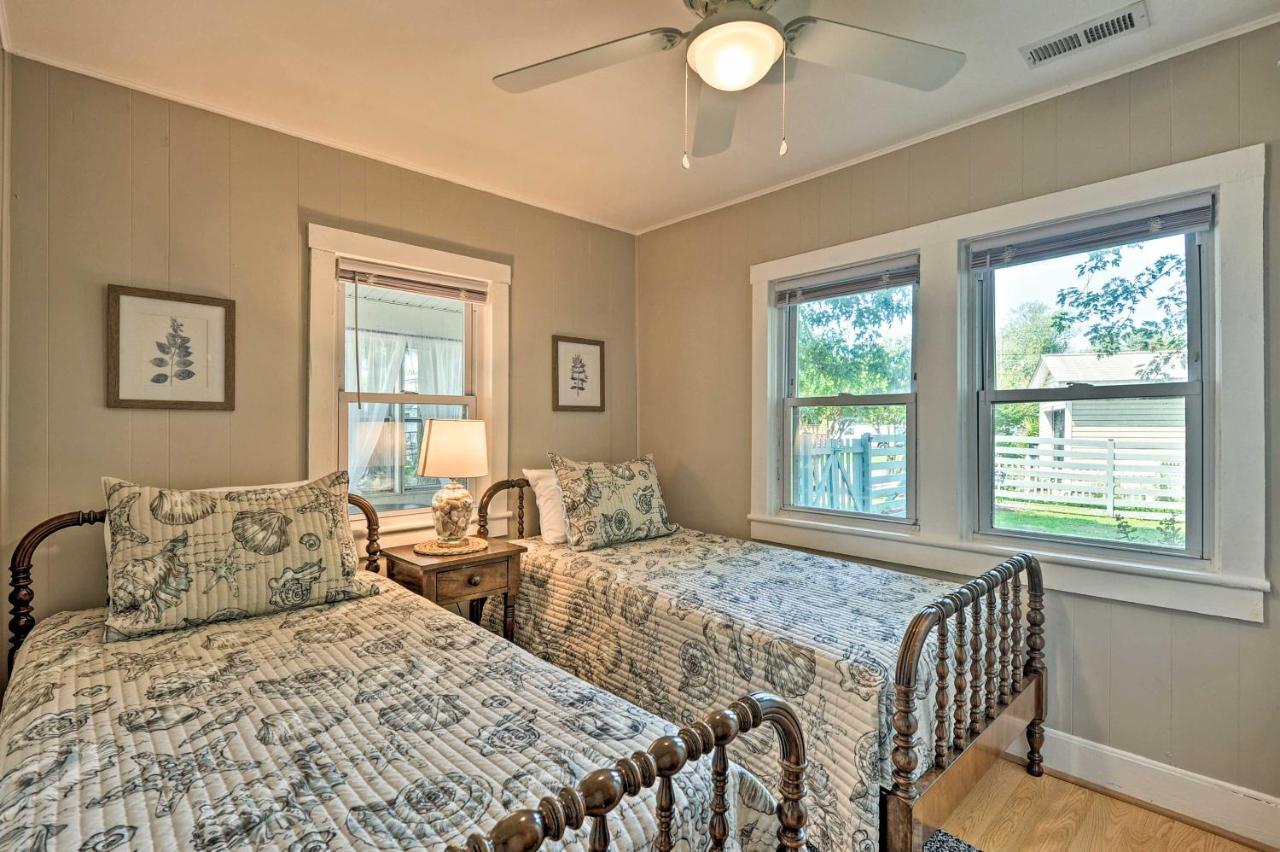 The Blue Crab Cottage - 3 Blocks From The Beach! Colonial Beach Exterior foto